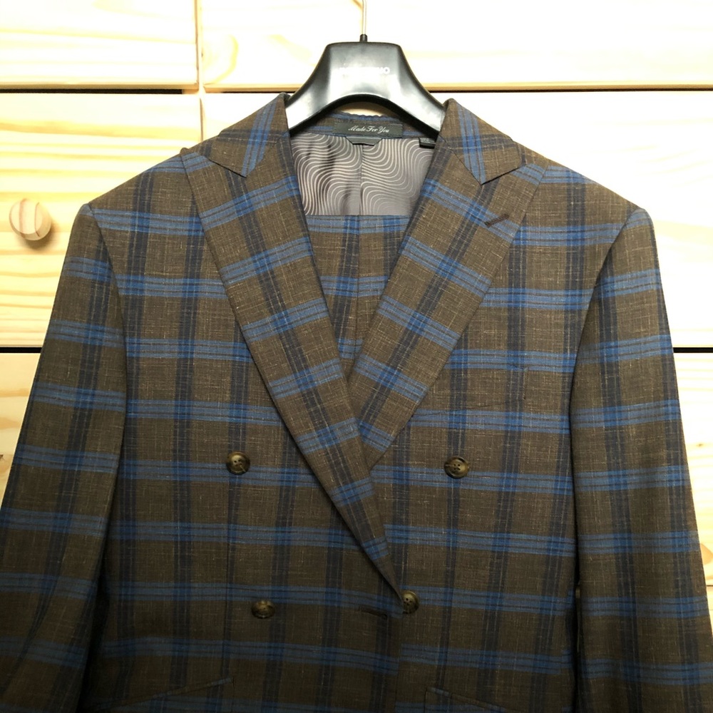 40R Brown Windowpane Suit w/ Pants